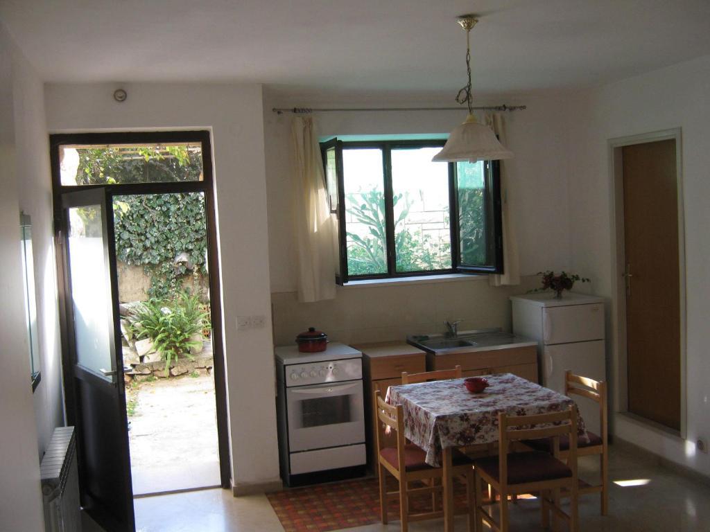 And Artemida Apartament