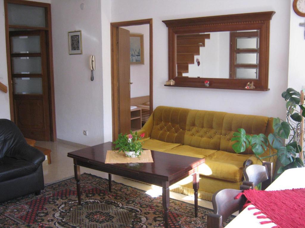 Apartments&rooms Artemida Apartment *