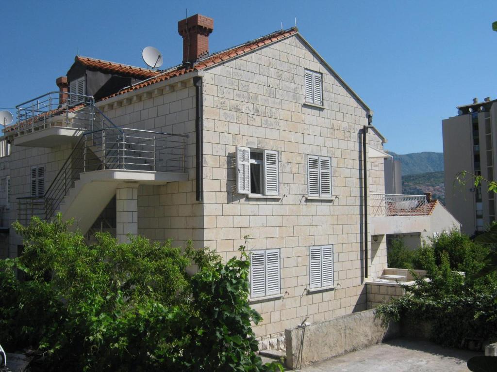 Apartments&rooms Artemida Apartment