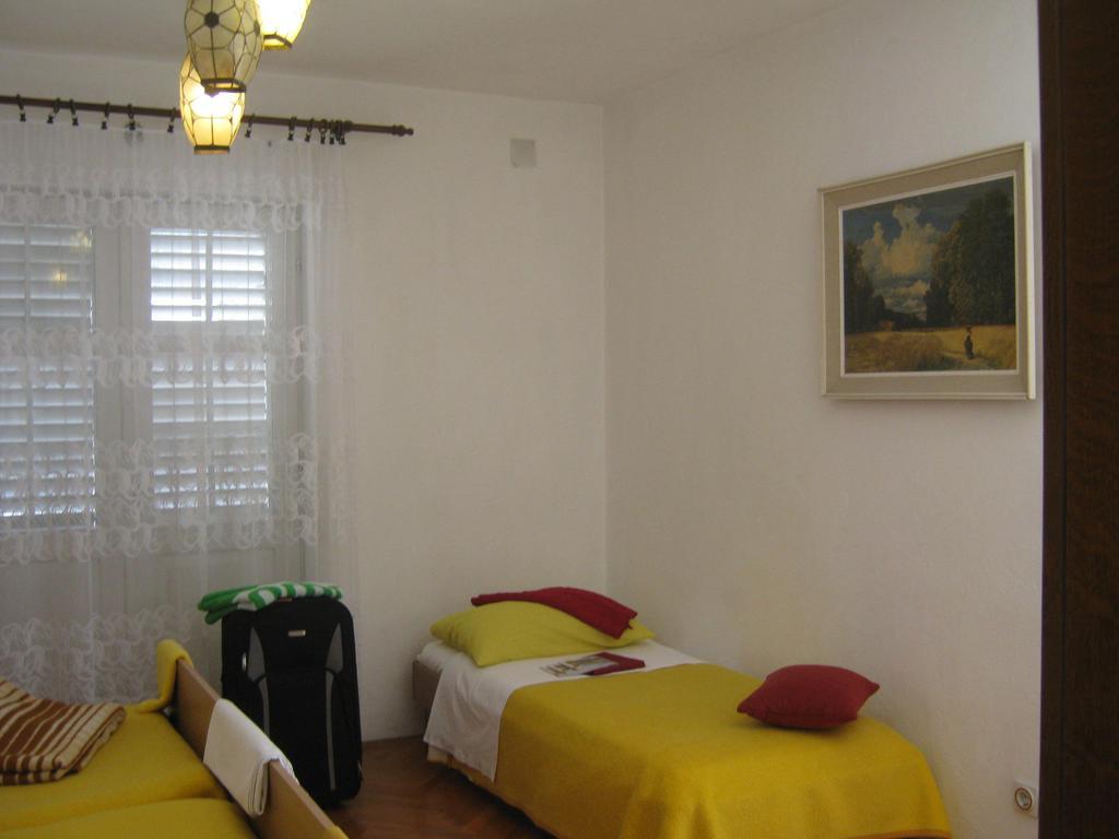 Apartment Apartments&rooms Artemida *